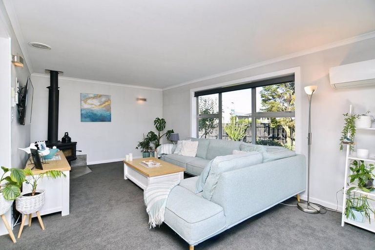 Photo of property in 44 Geddis Street, Rangiora, 7400