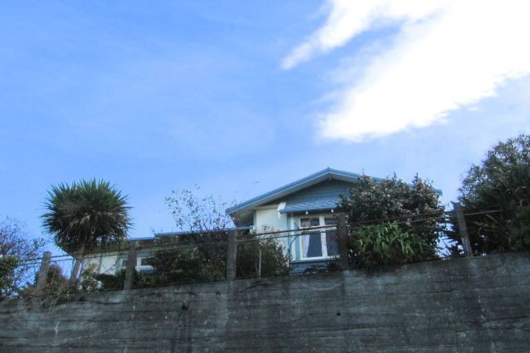 Photo of property in 9 Napier Terrace, Hospital Hill, Napier, 4110