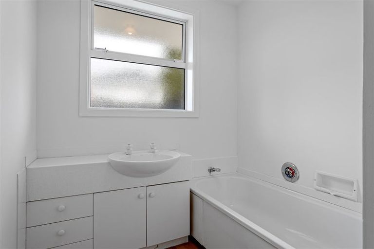 Photo of property in 2/2 Third Street, Belfast, Christchurch, 8051