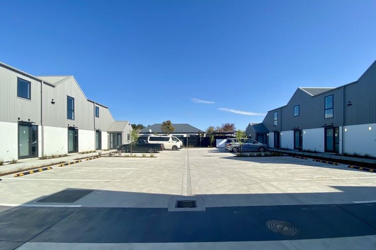 Photo of property in 2/32 Frederick Street, Waltham, Christchurch, 8011