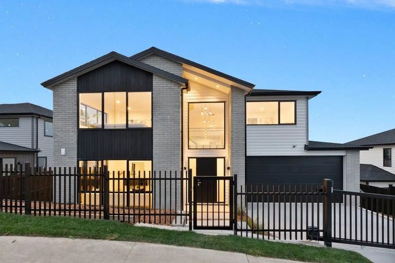 Photo of property in 6 Arahiwi Rise, Pataua South, Onerahi, 0192