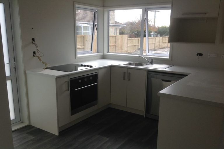 Photo of property in 38 Oxford Street, Fairfield, Hamilton, 3214