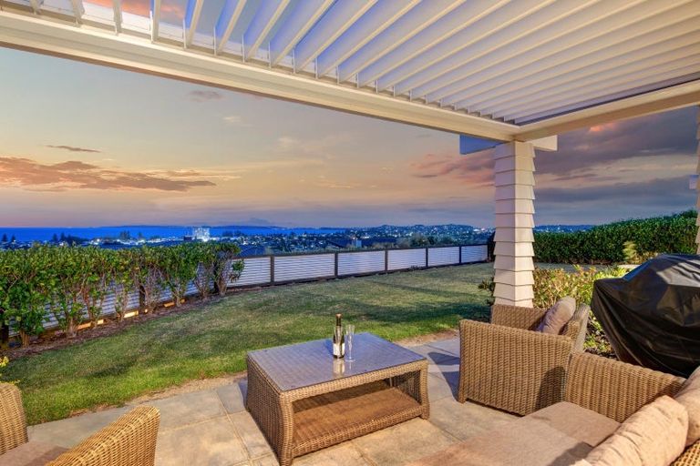 Photo of property in 23 Manhattan Rise, Orewa, 0931