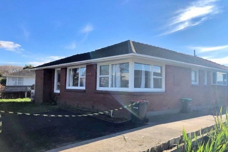 Photo of property in 1/59 Lochee Road, Upper Riccarton, Christchurch, 8041