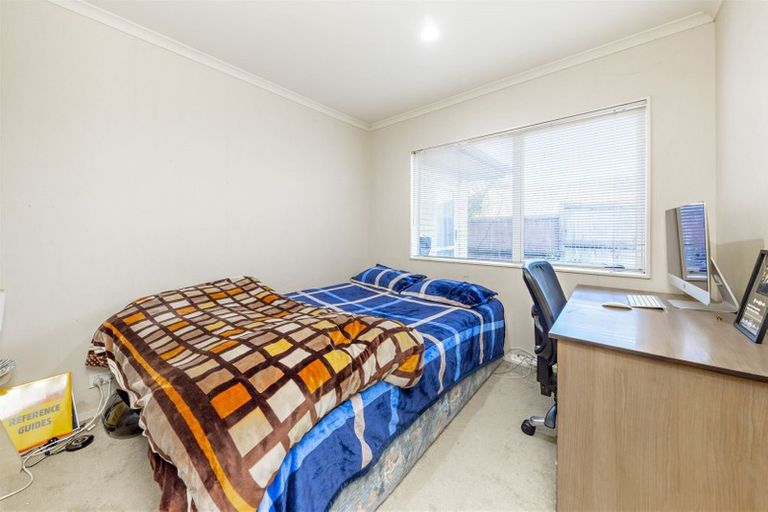Photo of property in 12 Ironstone Place, Randwick Park, Auckland, 2105