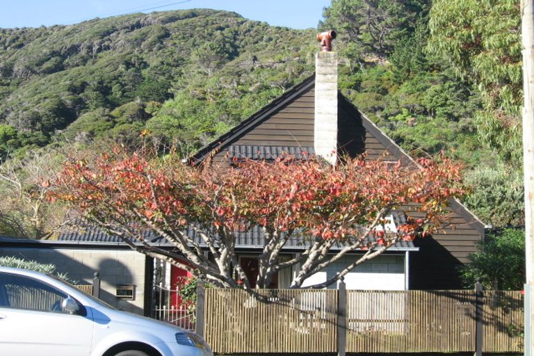 Photo of property in 431 Muritai Road, Eastbourne, Lower Hutt, 5013