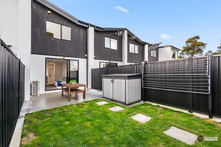 Photo of property in 4 Josland Lane, Wallaceville, Upper Hutt, 5018