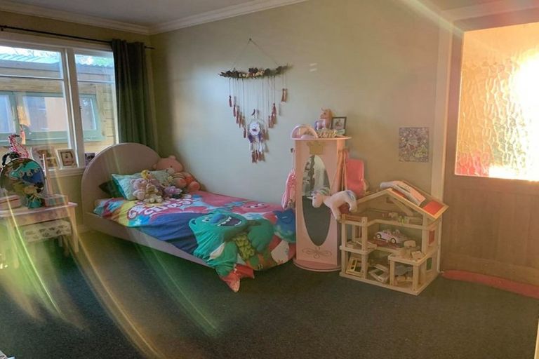 Photo of property in 82 Hedges Street, Sanson, 4817