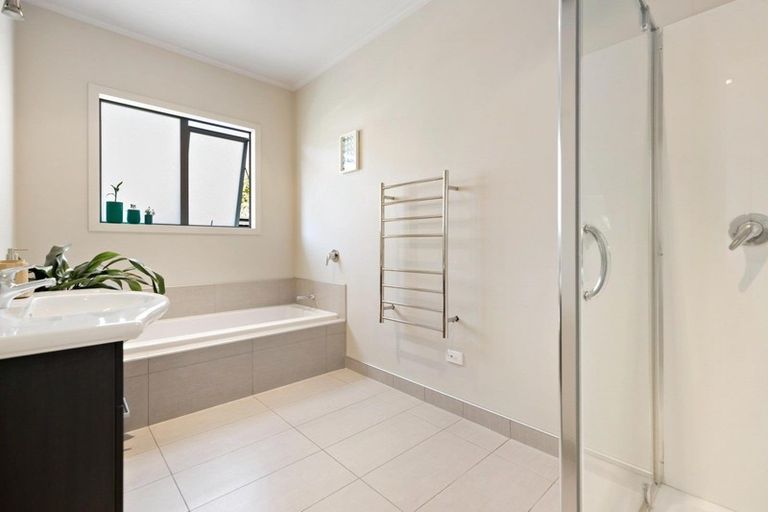 Photo of property in 4 Sylvan Street, Lake Hayes, Queenstown, 9304