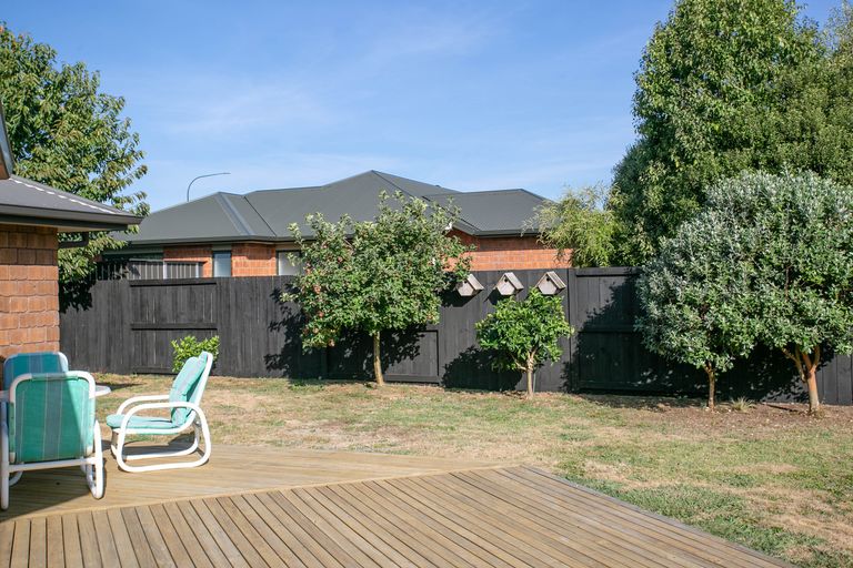 Photo of property in 24 Jasmine Place, Cambridge, 3434