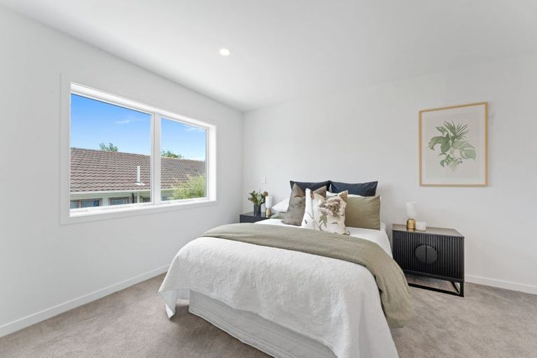 Photo of property in 4c Towra Place, Botany Downs, Auckland, 2010