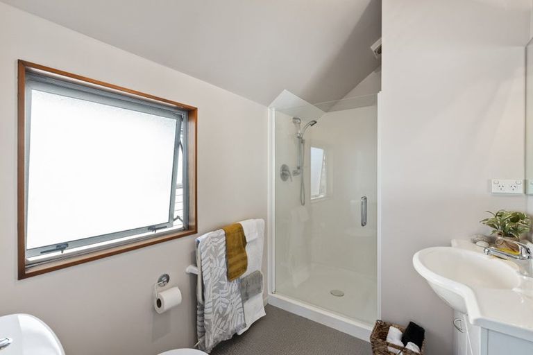 Photo of property in 27 Waverton Terrace, Churton Park, Wellington, 6037