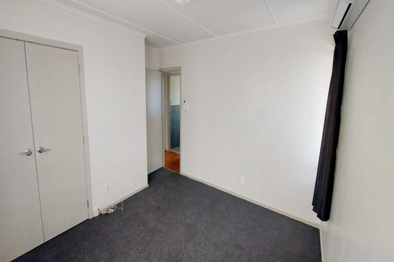 Photo of property in 45 Coniston Avenue, Te Atatu South, Auckland, 0610