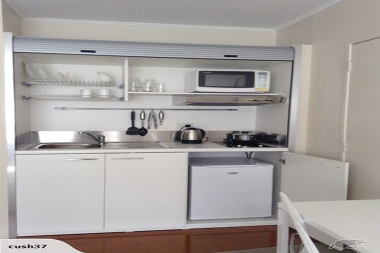 Photo of property in 88 Salamanca Road, Sunnynook, Auckland, 0620