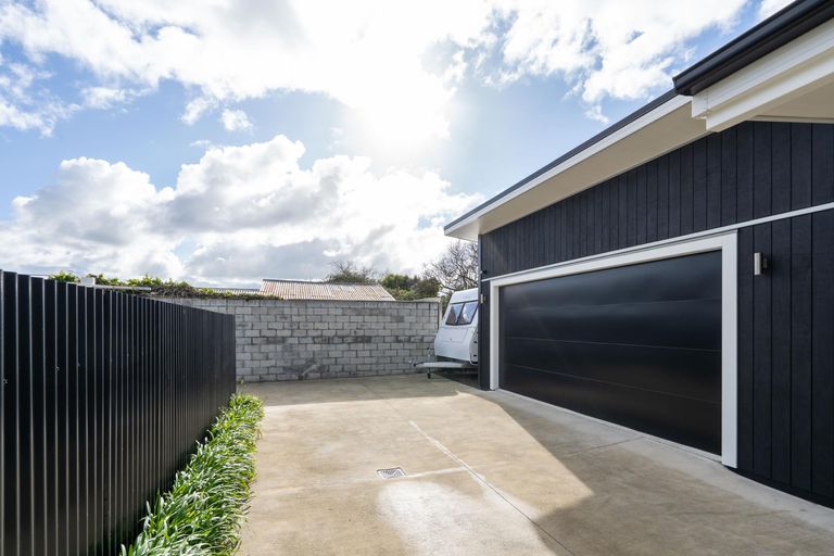 Photo of property in 123 Heretaunga Street, Palmerston North, 4414