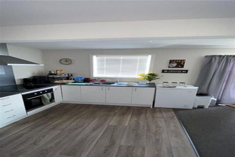 Photo of property in 2/21 Quinns Road, Shirley, Christchurch, 8013