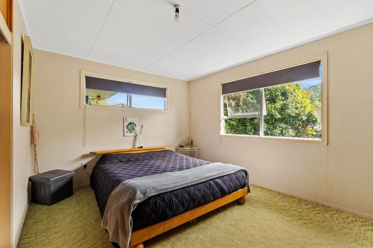 Photo of property in 4 Huia Street, Waikawa, Picton, 7220