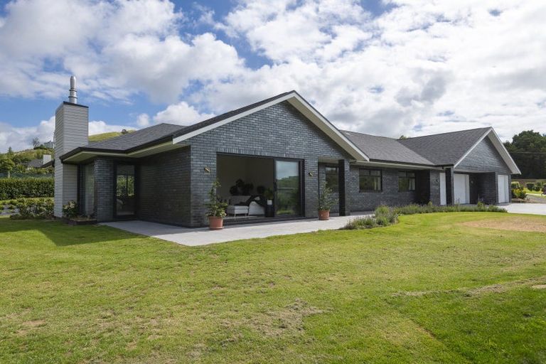 Photo of property in 74 Scarlys Way, Okitu, Gisborne, 4010