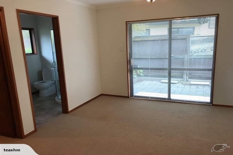 Photo of property in 11a Montgomery Terrace, Hokowhitu, Palmerston North, 4410