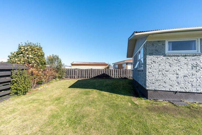 Photo of property in 10 Bremridge Place, Melville, Hamilton, 3206