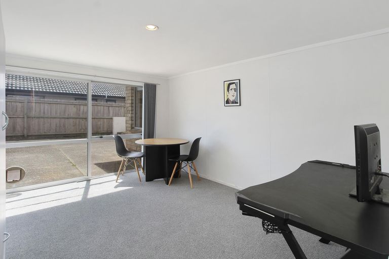 Photo of property in 3/36 Churchill Avenue, Manurewa, Auckland, 2102