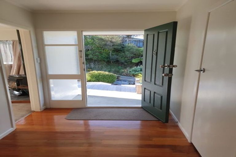 Photo of property in 83 Bird Grove, Stokes Valley, Lower Hutt, 5019