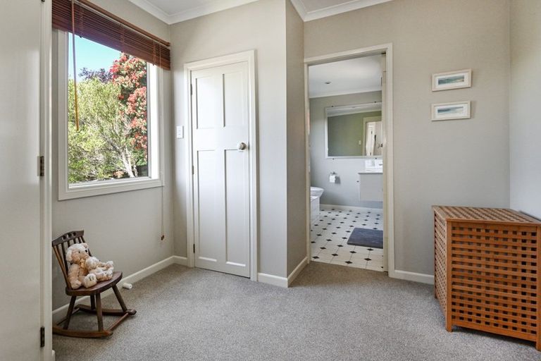 Photo of property in 17 Kopanga Road, Havelock North, 4130