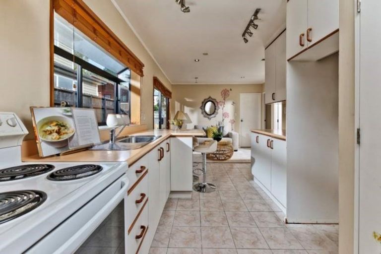 Photo of property in 7a Ramonda Close, Bayview, Auckland, 0629