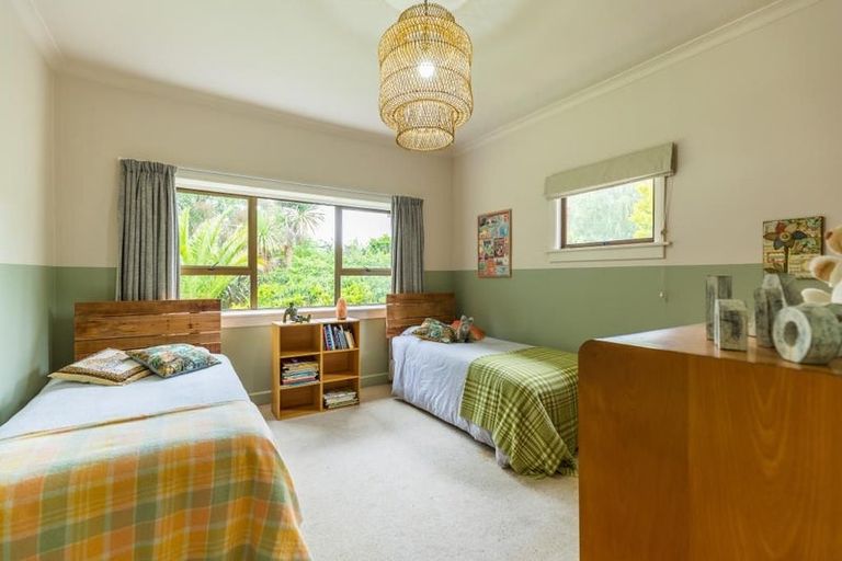 Photo of property in 72 Parsonage Road, Waimate, 7978