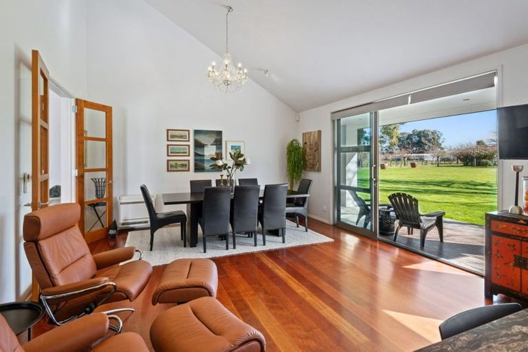 Photo of property in 569 Johns Road, Harewood, Christchurch, 8051