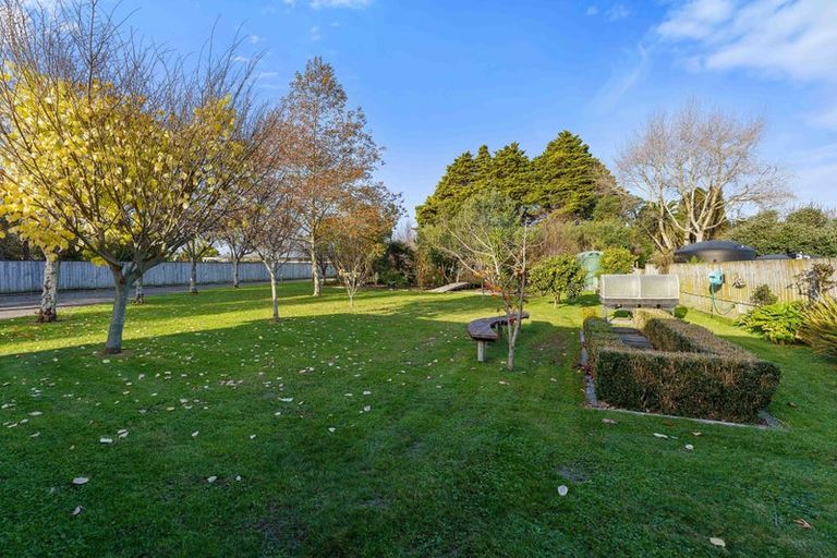 Photo of property in 901 State Highway 1, Te Horo, Otaki, 5581