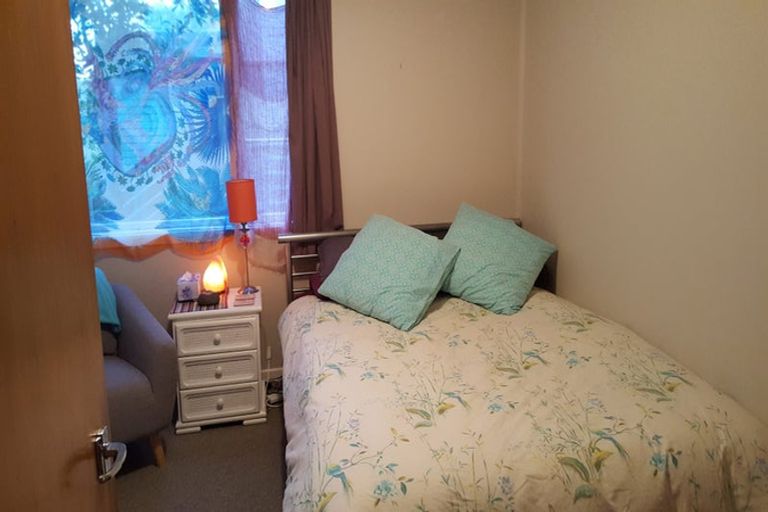 Photo of property in 48 Moana Road, Kelburn, Wellington, 6012