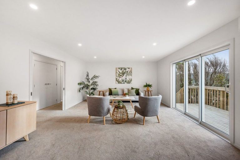 Photo of property in 11a Himalaya Crescent, Khandallah, Wellington, 6035