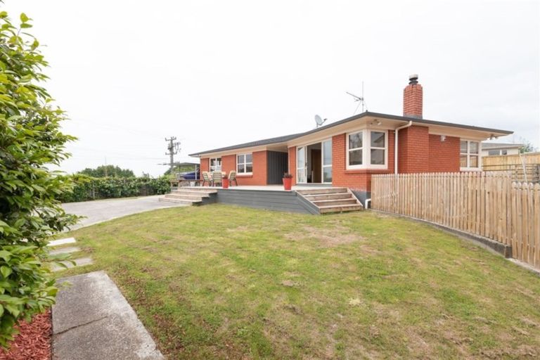 Photo of property in 1 Gibson Road, Dinsdale, Hamilton, 3204
