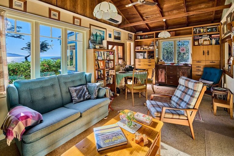 Photo of property in 43 Haunui Road, Pukerua Bay, 5026