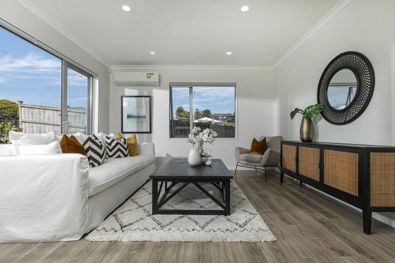 Photo of property in 5 Sunrise Avenue, Murrays Bay, Auckland, 0630