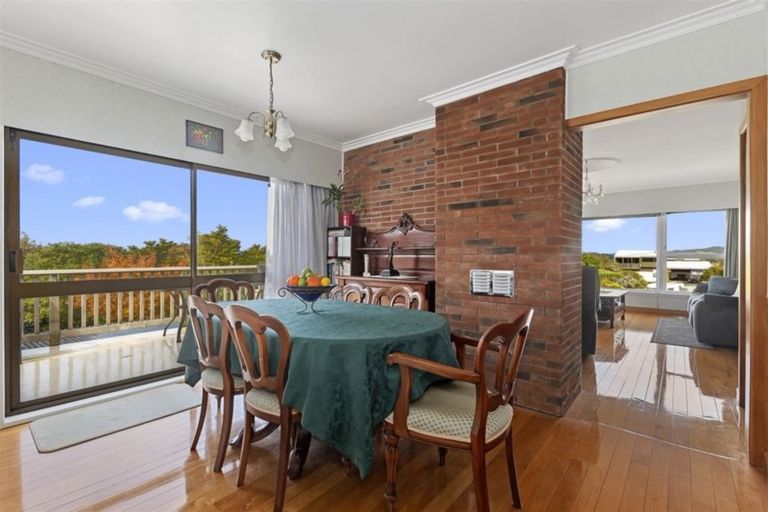 Photo of property in 43 Memorial Drive, Parahaki, Whangarei, 0112