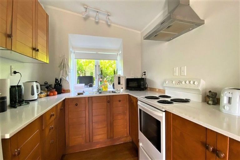 Photo of property in 8 Gazelle Avenue, Beach Haven, Auckland, 0626