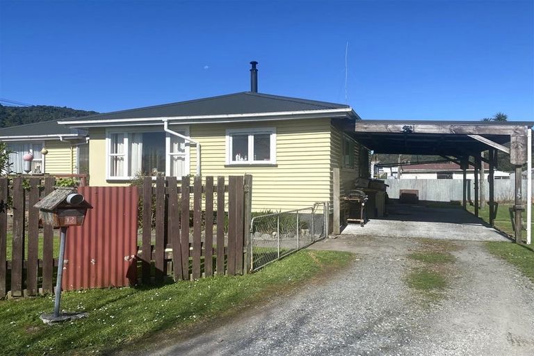 Photo of property in 12 Peel Street, Cobden, Greymouth, 7802