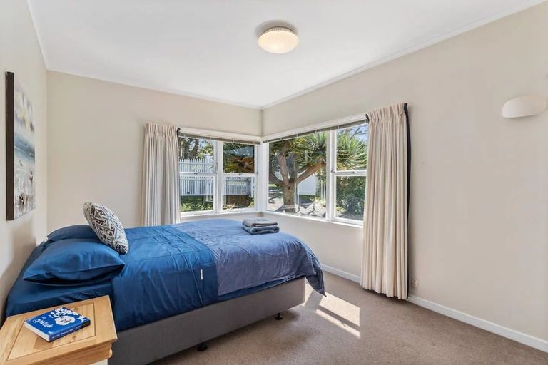 Photo of property in 86 Hastings Road, Mairangi Bay, Auckland, 0630