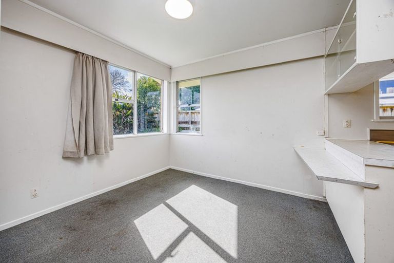 Photo of property in 11 Blanes Road, Weymouth, Auckland, 2103