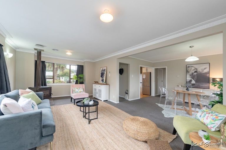 Photo of property in 3 Snell Grove, Clouston Park, Upper Hutt, 5018