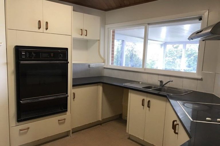 Photo of property in 33 Estuary Road, Weymouth, Auckland, 2103