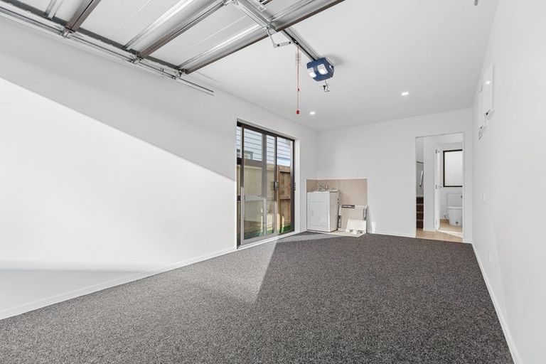 Photo of property in 89c Reeves Road, Pakuranga, Auckland, 2010