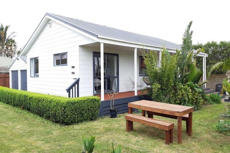 Photo of property in 84 Mcrobbie Road, Kingseat, Papakura, 2580
