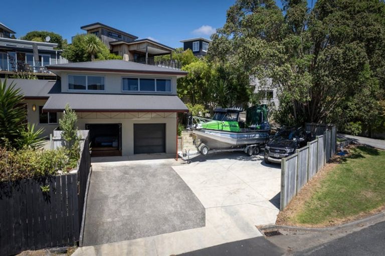 Photo of property in 11 Park Drive, Raglan, 3225