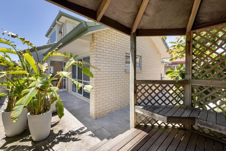 Photo of property in 114a Muricata Avenue, Mount Maunganui, 3116