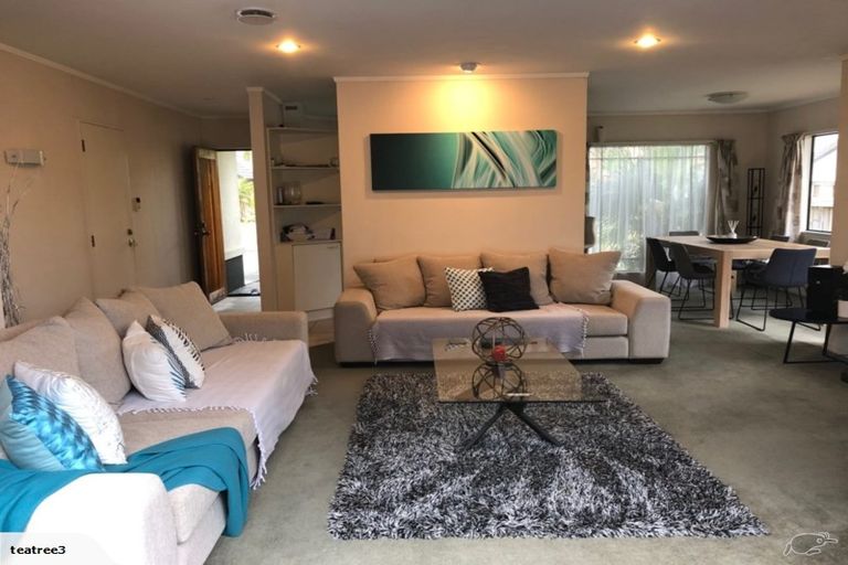 Photo of property in 1/3 Emma Court, Northpark, Auckland, 2013