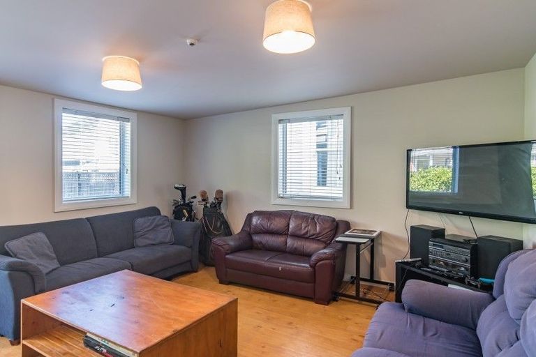 Photo of property in 52 Ellice Street, Mount Victoria, Wellington, 6011