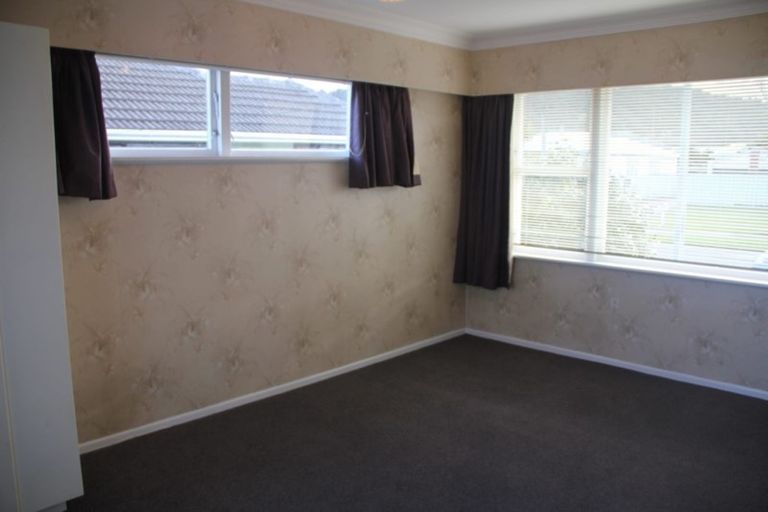 Photo of property in 27 Rosebank Avenue, Avalon, Lower Hutt, 5011